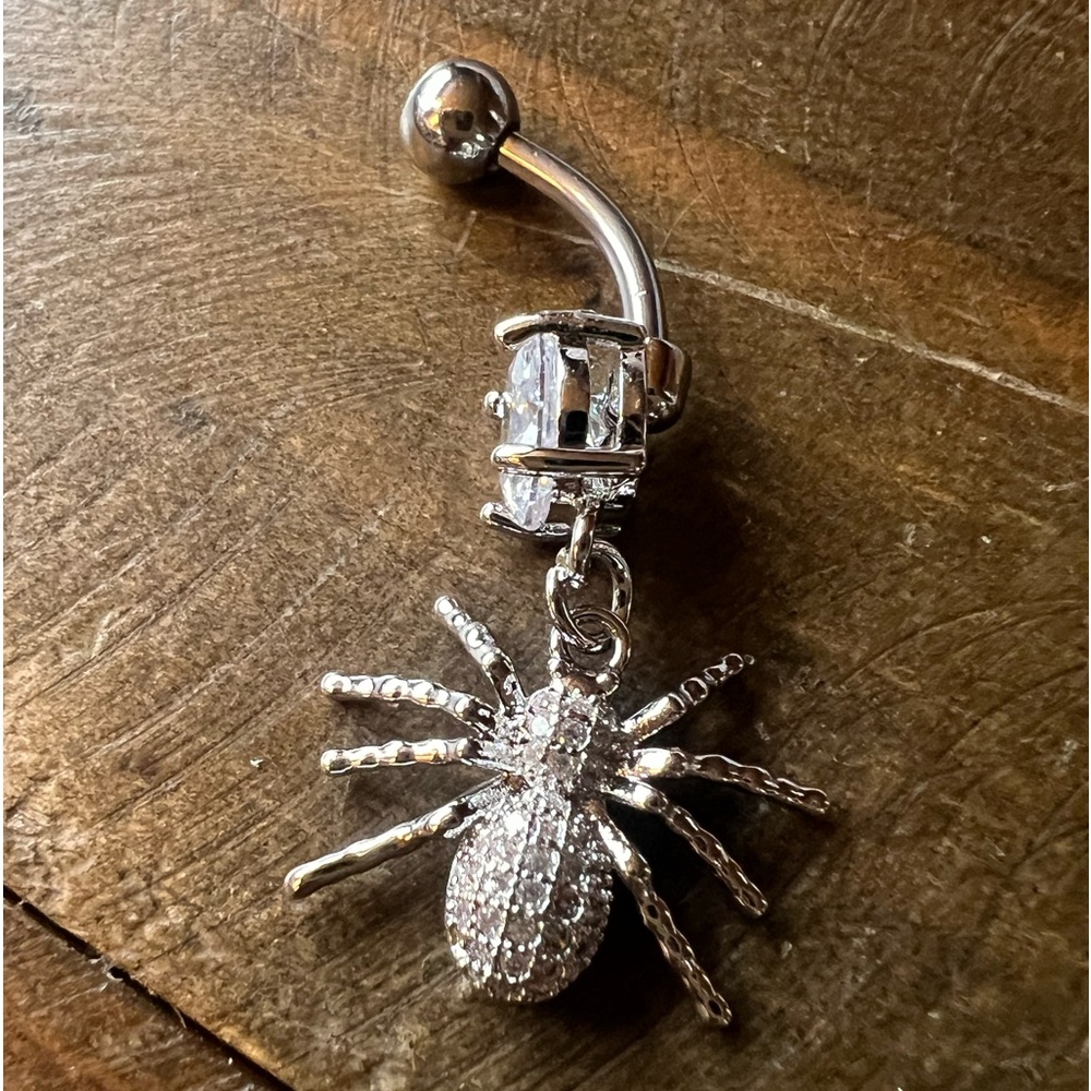 Spider belly ring